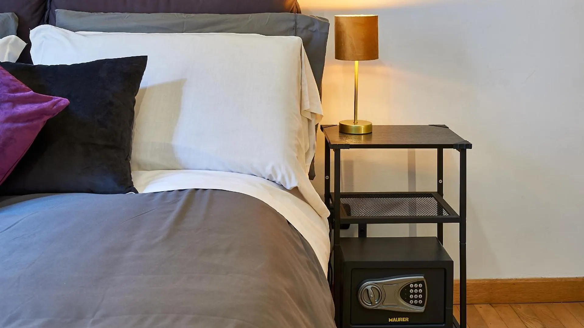 Irex Corso 43 Private Apartment Rome 0*,  Italy